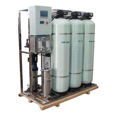 Sản xuất nước tinh khiết Hệ thống thẩm thấu ngược 1500L / H Loại bỏ 97% vi khuẩn muối