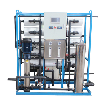 Hệ thống lọc nước RO điều khiển tự động PLC 4000L / H cho hệ thống cấp nước khách sạn